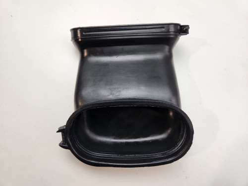 Air Intake Duct Yamaha XVS650 Vstar Custom 13-18 4TR-1440F-00 Air Intake Duct Yamaha XVS650 Vstar Custom 13-18 4TR-1440F-00