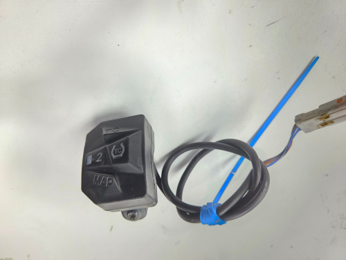 Map switch KTM 690 Enduro R SMC 19-21 EU 19-24 US 76939074000 Map switch KTM 690 Enduro R SMC 19-21 EU 19-24 US 76939074000