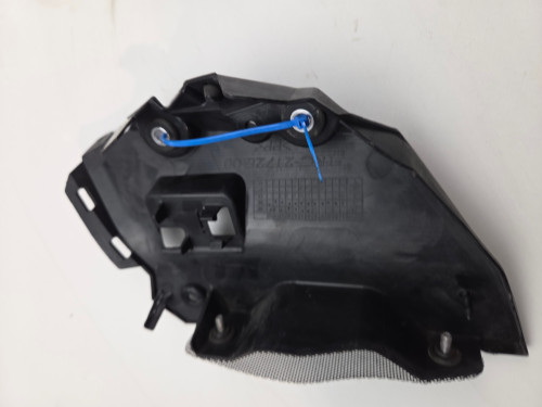 LH Air Scoop Inner side cover stay Yamaha MT-09 MT09 MT 09 1RC-2172E-00 LH Air Scoop Inner side cover stay Yamaha MT-09 MT09 MT 09 1RC-2172E-00