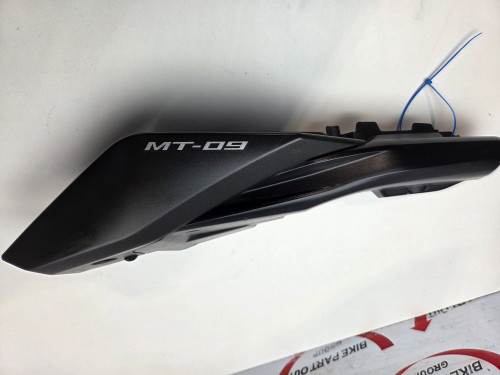 LH Rear tail Cowl Side cover Yamaha MT-09 MT09 14-16 1RC-21711-00-P0 LH Rear tail Cowl Side cover Yamaha MT-09 MT09 14-16 1RC-21711-00-P0
