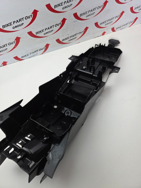 Under seat tray battery box Yamaha MT-09 MT09 MT 09 14-16 1RC-8212B-00 Under seat tray battery box Yamaha MT-09 MT09 MT 09 14-16 1RC-8212B-00