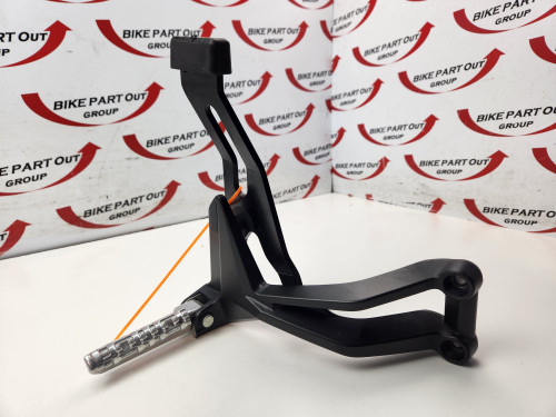 RH Pillion Peg And Mount Yamaha MT09 18-20 Tracer 18-19 B5C-2742L-00 RH Pillion Peg And Mount Yamaha MT09 18-20 Tracer 18-19 B5C-2742L-00
