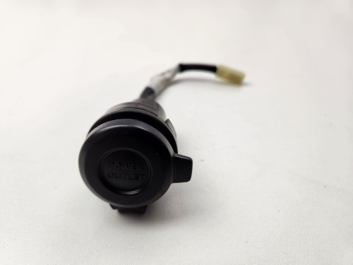 Power Outlet Yamaha MT09 17-20 Tracer 17-29 2SC-8254B-00 Power Outlet Yamaha MT09 17-20 Tracer 17-29 2SC-8254B-00