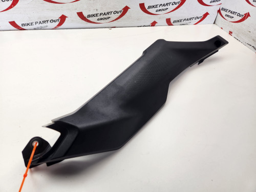 RH Fuel Tank Side Cover Yamaha MT09 Tracer 18-20 B5C-24139-00 RH Fuel Tank Side Cover Yamaha MT09 Tracer 18-20 B5C-24139-00