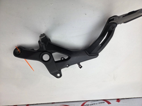 RH Foot pegs mount plate Ducati Monster 1200 S 12-16 82412801AB RH Foot pegs mount plate Ducati Monster 1200 S 12-16 82412801AB