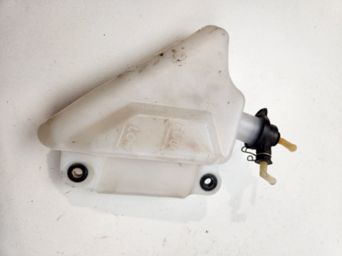 Radiator Bottle Yamaha YZF-R1 R1 07-08 4C8-21871-00 Radiator Bottle Yamaha YZF-R1 R1 07-08 4C8-21871-00