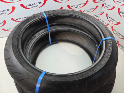 Metzeler Sportec M9 RR 190/55 ZR-17 Rear Tyre 120/70 ZR17 Front tyre
