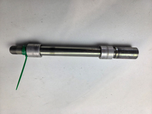 Front axle Triumph Tiger 900 1200 Explorer Trophy Scrambler XE XC Thruxton T2000700 Front axle Triumph Tiger 900 1200 Explorer Trophy Scrambler XE XC Thruxton T2000700