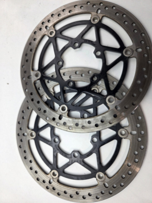 Front Disc pair Triumph Tiger 900 GT Rally Pro T2022197 Front Disc pair Triumph Tiger 900 GT Rally Pro T2022197