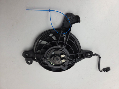 LH Radiator fan Triumph Tiger 900 GT Rally Pro T2104202 LH Radiator fan Triumph Tiger 900 GT Rally Pro T2104202