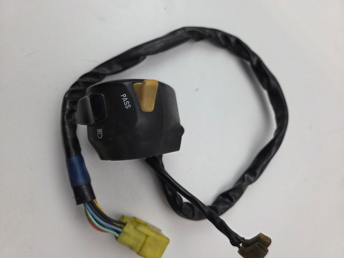 LH Switch lights horn Suzuki GSX1400 02-07 37400-42F11 LH Switch lights horn Suzuki GSX1400 02-07 37400-42F11