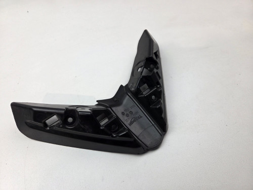Lower headlight cover finisher Triumph Speed Triple 1200 RS T2314132 Lower headlight cover finisher Triumph Speed Triple 1200 RS T2314132