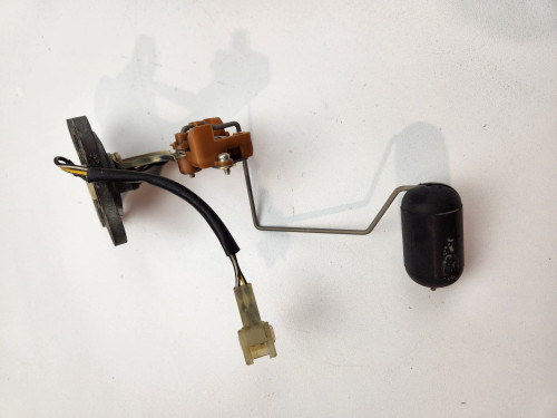 Fuel Level Gauge Sender Unit Suzuki Bandit GSF1200 S 01-05 34810-31F01 Fuel Level Gauge Sender Unit Suzuki Bandit GSF1200 S 01-05 34810-31F01