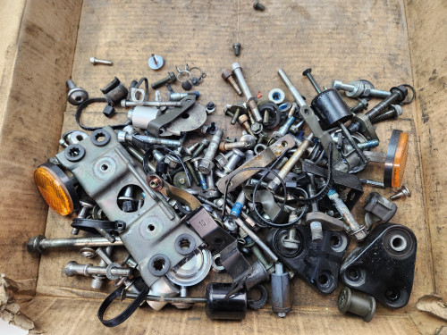 Chassis Bits And Bolts Suzuki Bandit GSF1200 S 01-05 Chassis Bits And Bolts Suzuki Bandit GSF1200 S 01-05