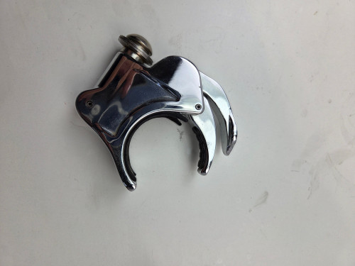 Windshield clamp quick release 49mm Harley Davidson Dyna 06-17 57192-05A