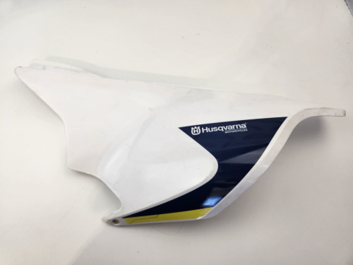 LH Rear Side Fairing Husqvarna Enduro Supermoto 701 20-24 27008040000AB