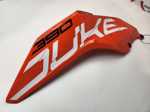 LH Front Spoiler Fairing KTM 390 Duke 17-18 93008050000EB