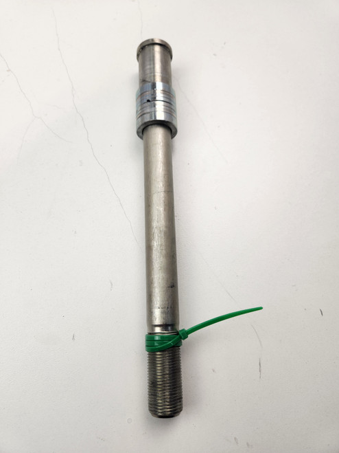 Front Axle Kawasaki EX650 Ninja 650 L 17-25 41068-0616