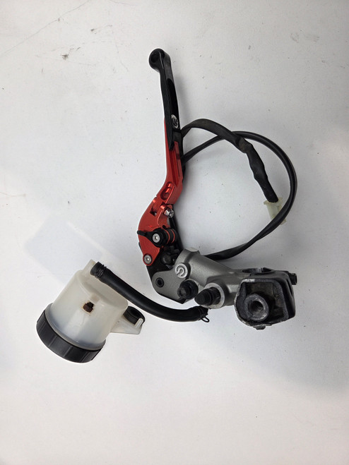 Front brake master cylinder aftermarket lever Ducati Multistrada 1200 S 10-14 62440562A 62440563A