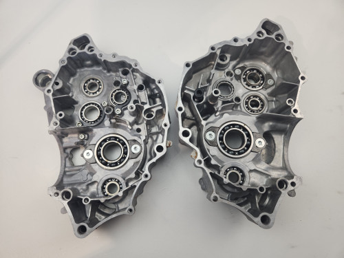 Crankcase Pair Yamaha YZ250F YZ 250F 19-22 B7B-15100-19