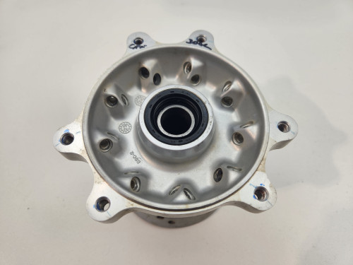 Front Wheel Hub Honda CRF300L CRF 21-25 44635-KZZ-J00 - Bike Part Out