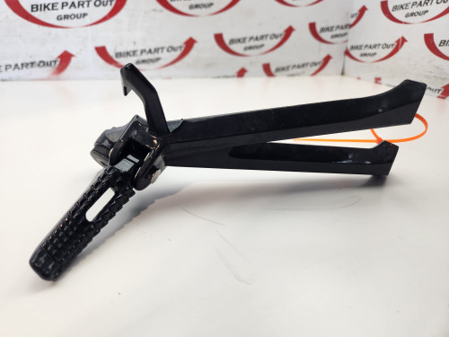 RH Pillion Peg And Mount Suzuki GSXR750 GSXR600 11-12 43600-14J00
