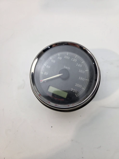 Speedo Speedometer kph Harley Davidson EFI Dyna 04-08 67479-04B