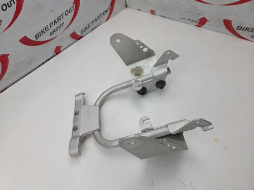 Headlight Mount Bracket Ducati Monster 1000 S2R 800 S4R 620 750 900 02-08 82910991D