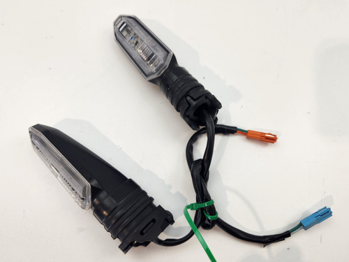 Front Blinker Pair Honda CBR650R 19-23 33400MKND11