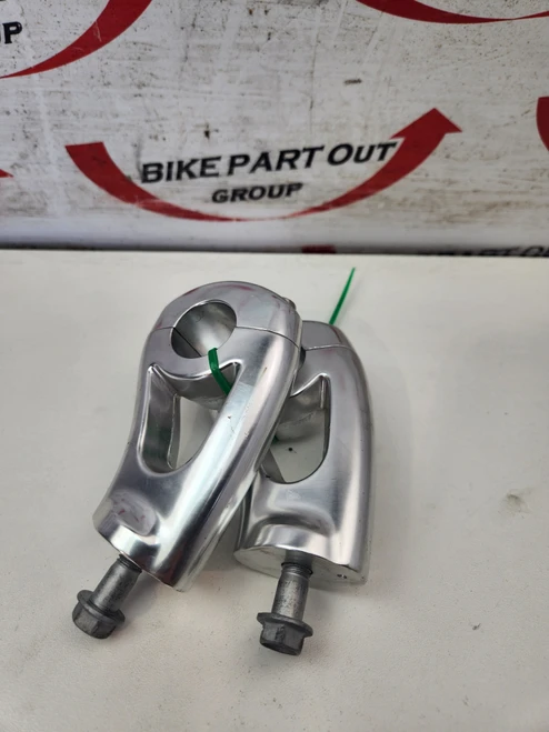 Risers handlebar clamp OEM Moto Guzzi Griso 05-16 California Eldorado GU06500200 GU06500600