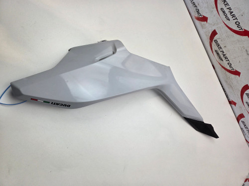 LH Rear Frame Cover Ducati Supersport 950 S 21-24 48216773AD