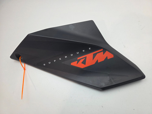 RH Fuel Tank Spoiler KTM 1290 Super Duke R 14-16 61308051000CAB