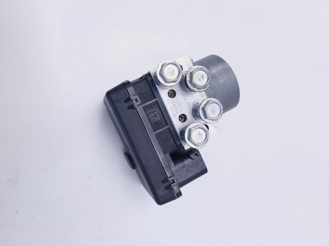送料無料の商品 Harley unit control pump Module ABS Davidson glide Wide Dyna ジャケット・アウター