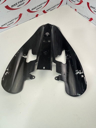 Rear fender under seat tray Yamaha YZF-R1 R1 04-06 5VY-21611-00-P0 ...