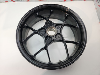 1290 Super Duke KTM 純正ホイール Rear Wheel KTM 1290 Super Duke R 14-16 6161000100030 - Bike Part Out