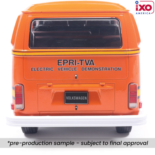 ミニカー IXO VW Bus FF SG Zeven Ortswehr Zeven 1:18 Scale 1978 Volkswagen Type 2 Bus 