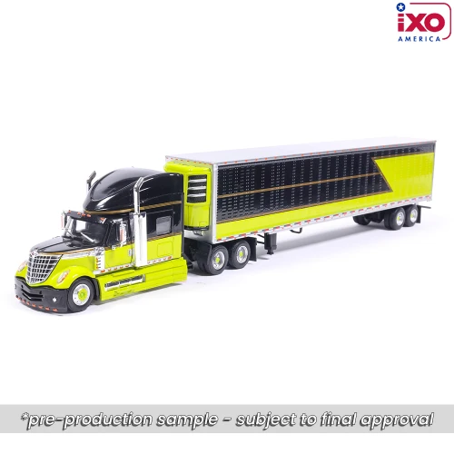 1:64 2010 International Lonestar with Reefer Trailer - Green and Black Main Image
