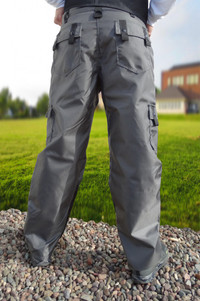 Working dog handler pants with cargo pockets