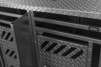 Ventilated aluminum dog kennel