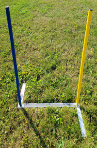 No slip surface weave poles