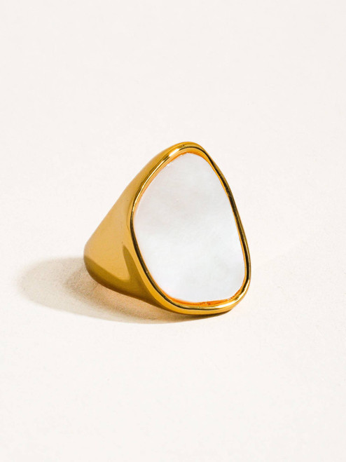 18k Gold Natural Shell Statement Ring