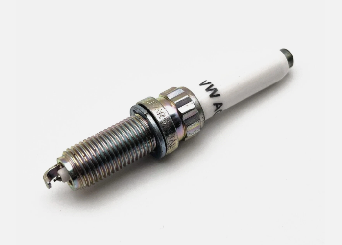 ムク　sar Audi S4 / S5 B9 3.0 TFSI Spark Plugs 06M 905 606 F (1 x Set of 6