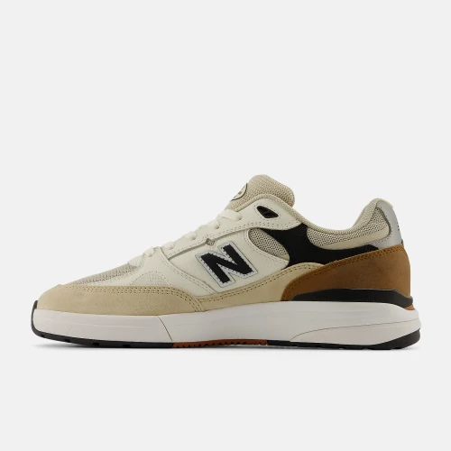 NB Numeric Andrew Reynolds 933