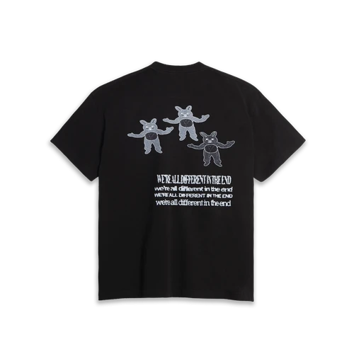 Polar Tee | Different in the end (Black)