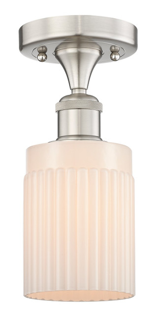 manufacturer_finish:Brushed Satin Nickel|manufacturer_glass:Cased Matte White Hadley