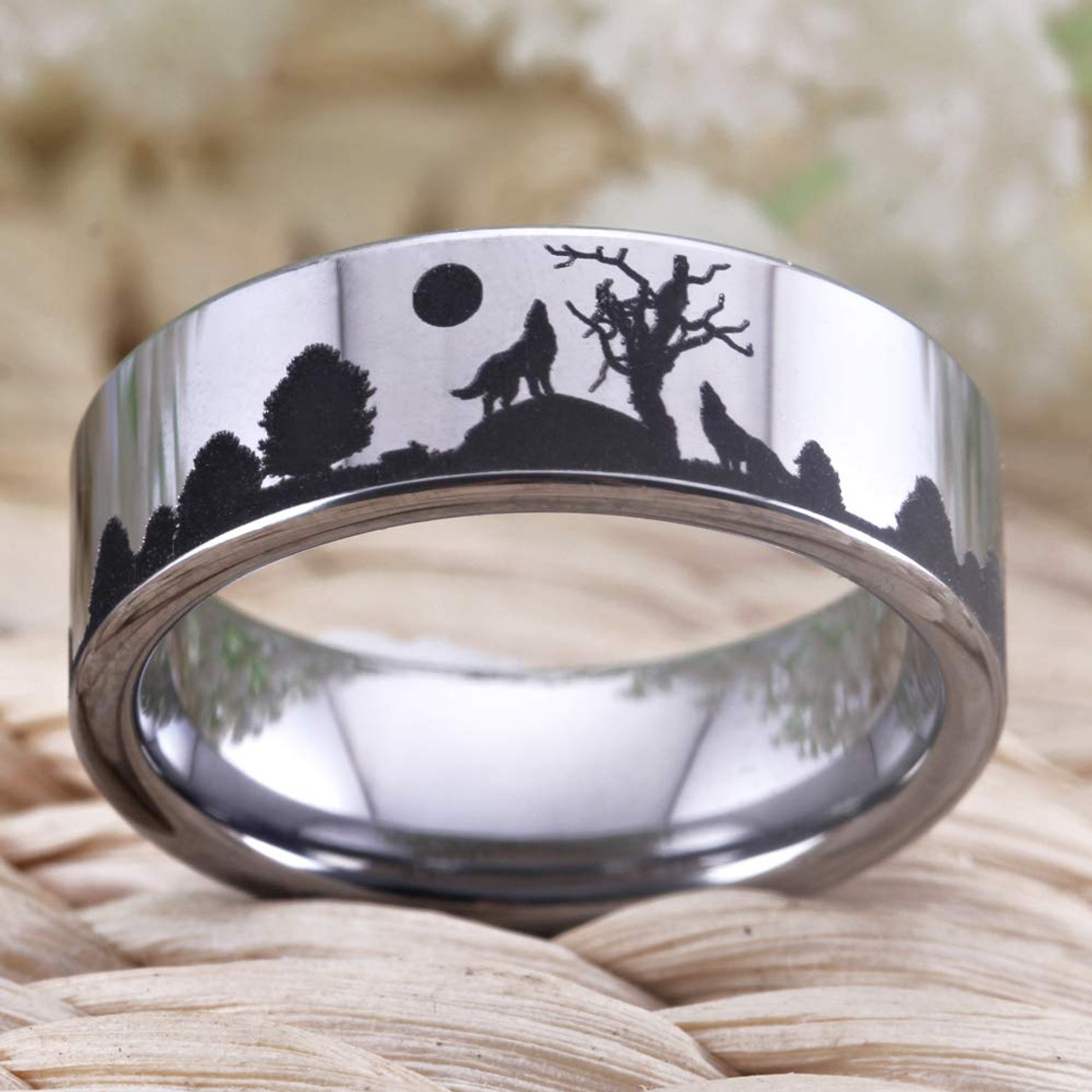 (8mm) Unisex or Men's Hunting Outdoorsmen Ring / Wolves Howling at Moon - Wedding ring band. Silver Tungsten Carbide Band with Wolf Howling Laser Design. 