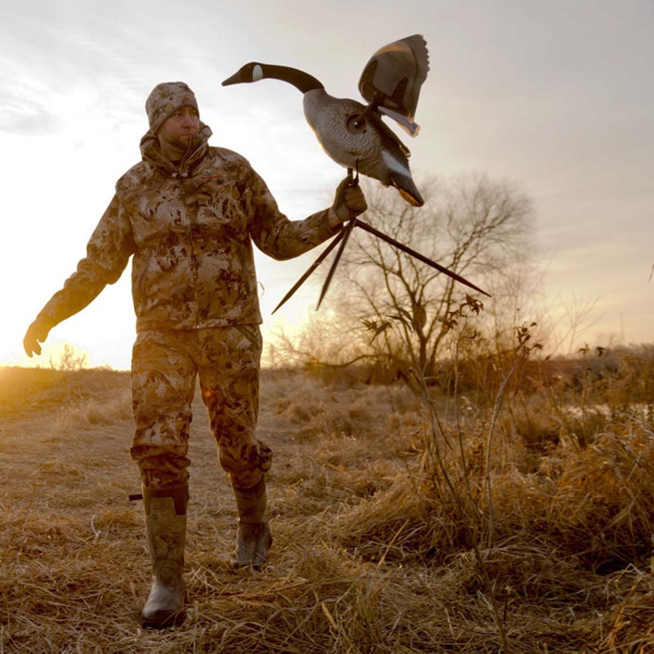 Lucky Flapper Canada Goose Decoy - Thumbnail 3