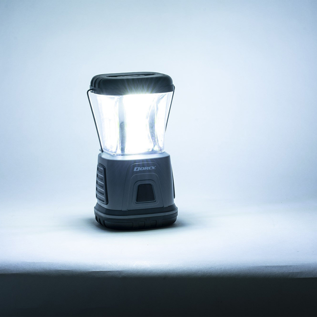 Lanterne DORCY Adventure Max 2000 Lumens - Alimentation Par Piles - Puissante - Neuf