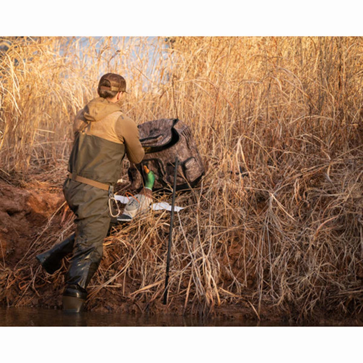 Lucky Duck 4 Slot Motion Decoy Backpack | Rogers Sporting Goods