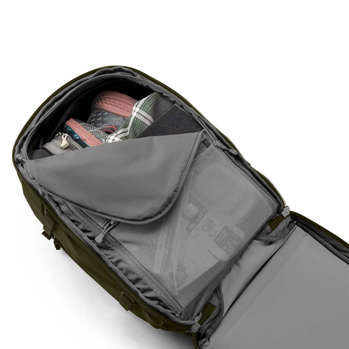 Yeti Crossroads 22L/27L/35L Backpacks | Rogers Sporting Goods